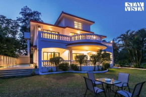 StayVista's Casa Ela - Pool, scenic views, and ping pong for a perfect retreat